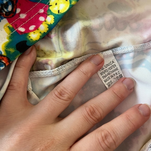 Cute cross tights! - Picture 3 of 3